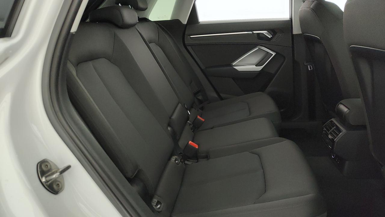 AUDI Q3 II 2018 - Q3 35 1.5 tfsi Business
