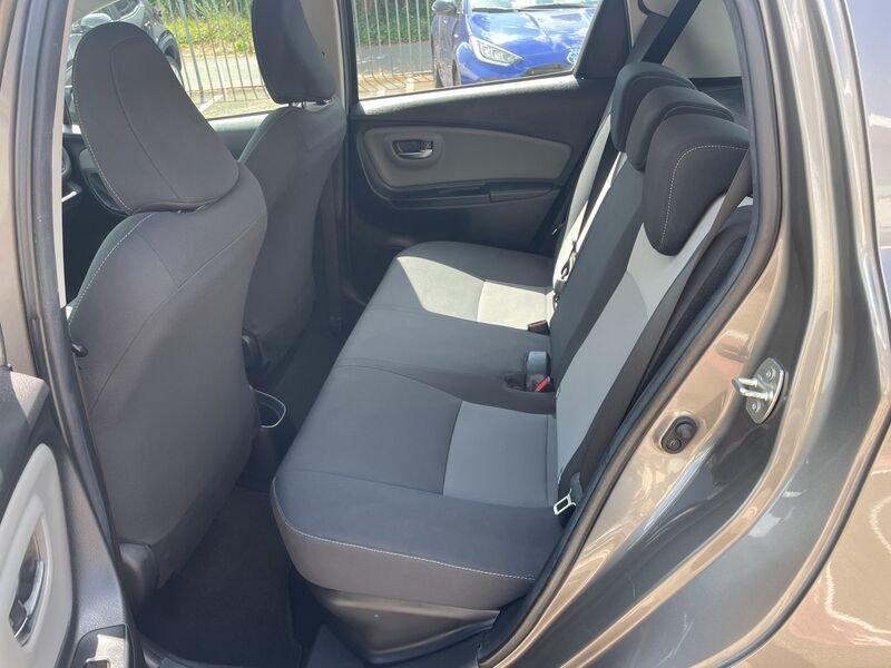 Toyota Yaris Yaris 1.5 Hybrid 5 porte Active IVA ESPOSTA COMPRESA ,GARANZIA FINO AL 2028
