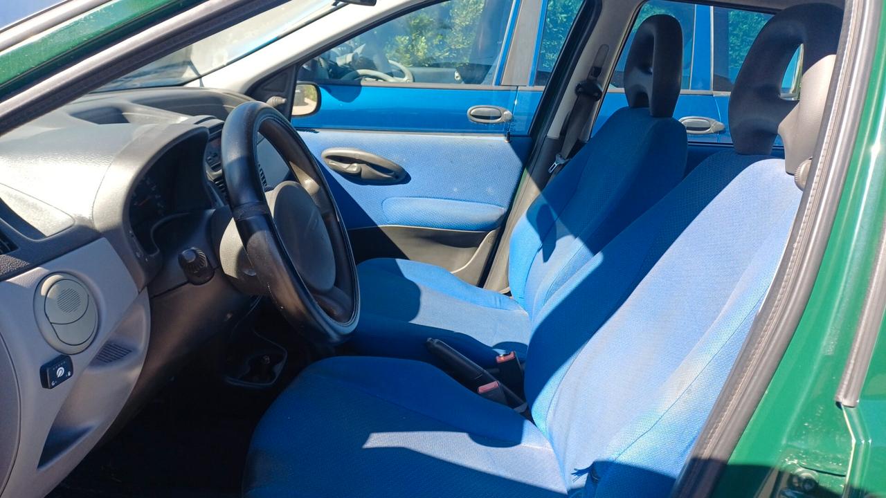 Fiat Punto 1.2 5 porte GPL