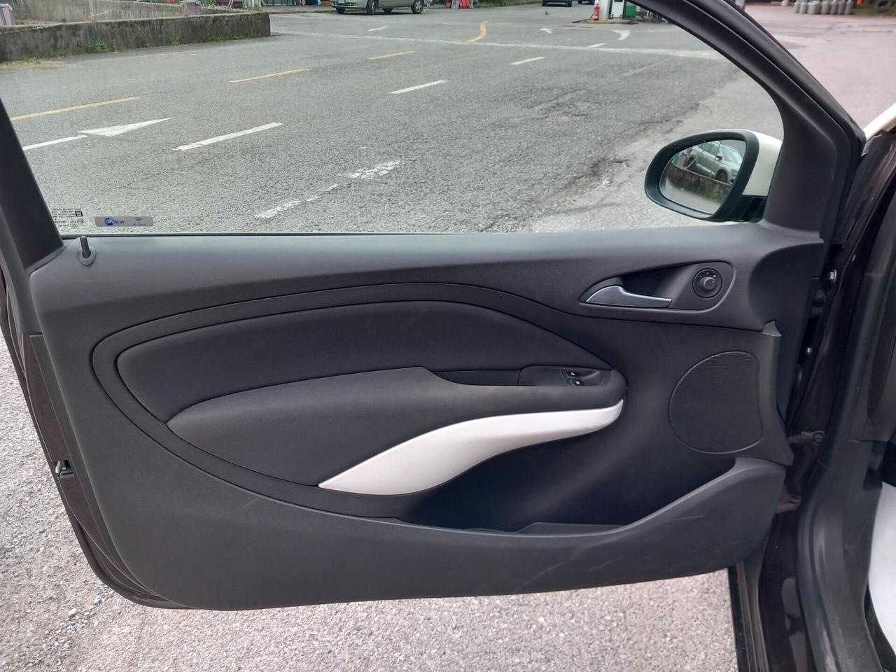 Opel Adam Rocks 1.2 70 CV Air