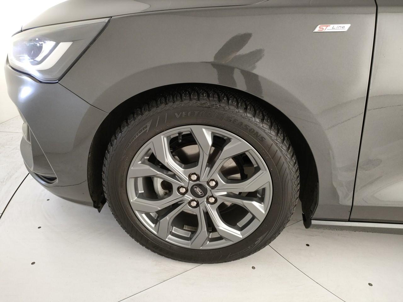 FORD Focus V 2022 - Focus 1.0t ecoboost h ST-Line 125cv