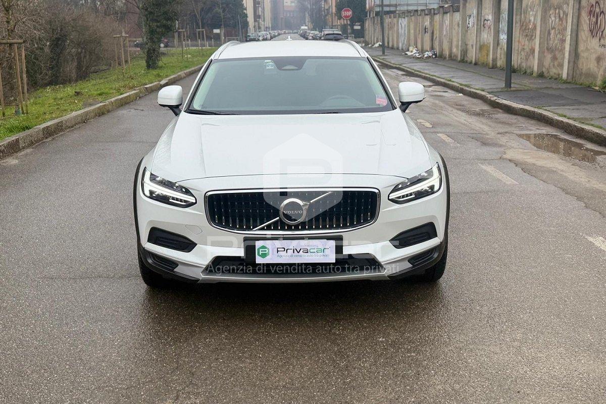 VOLVO V90 Cross Country B4 (d) AWD automatico Plus