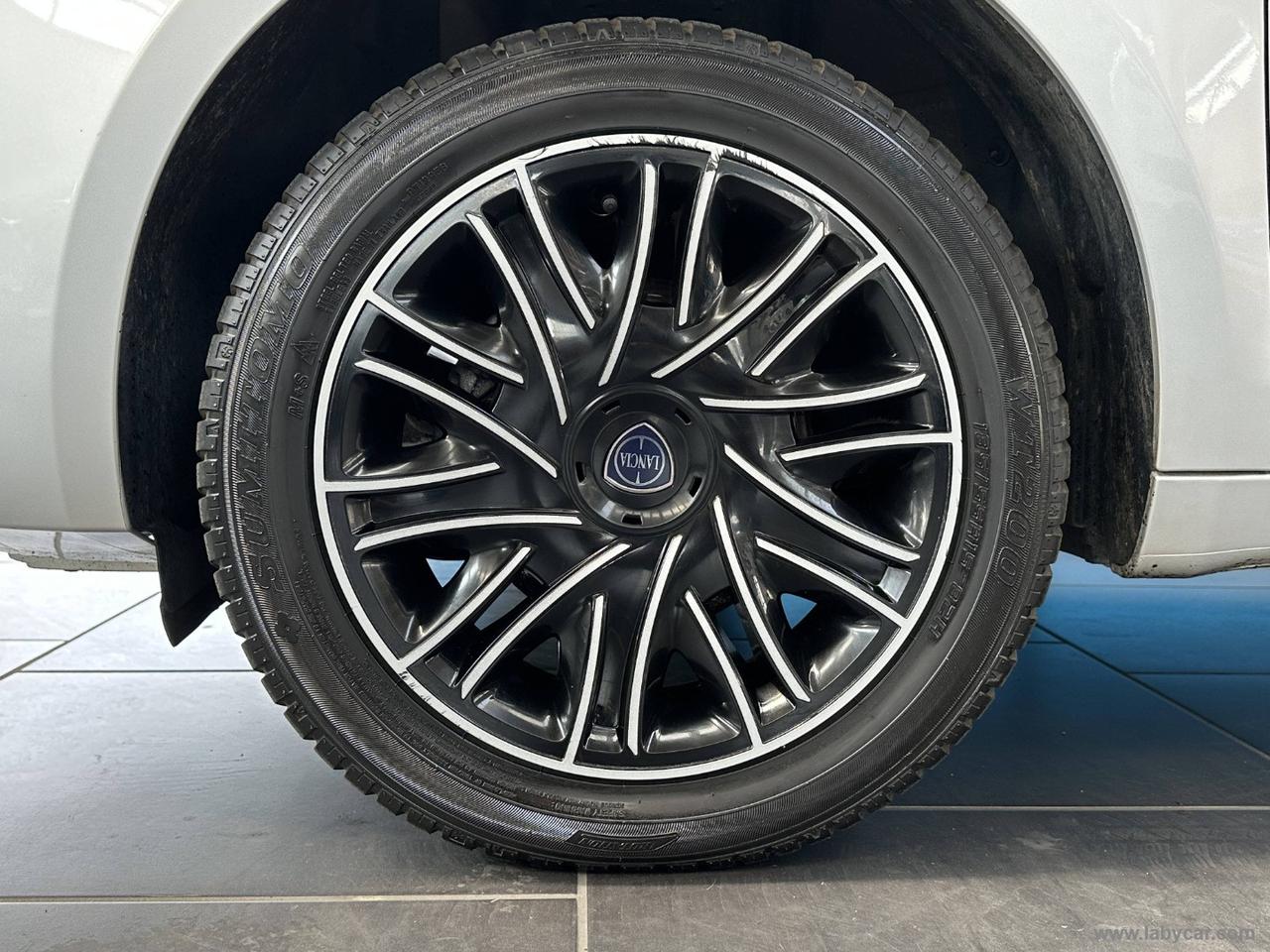 LANCIA Ypsilon 1.2 69 CV 5p. S&S Gold