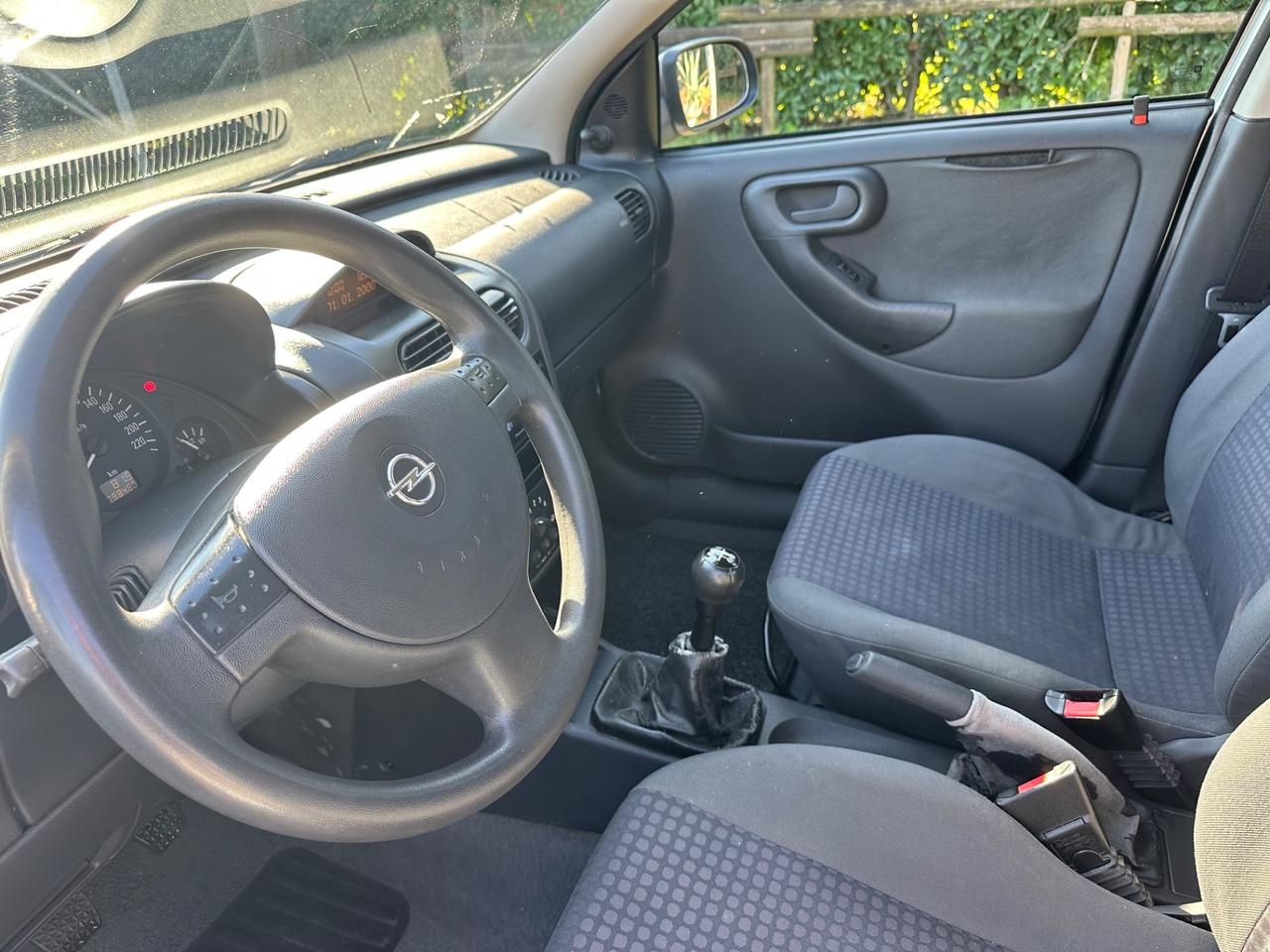 Opel Corsa 1.0benz 2002 NEOPATENTATI