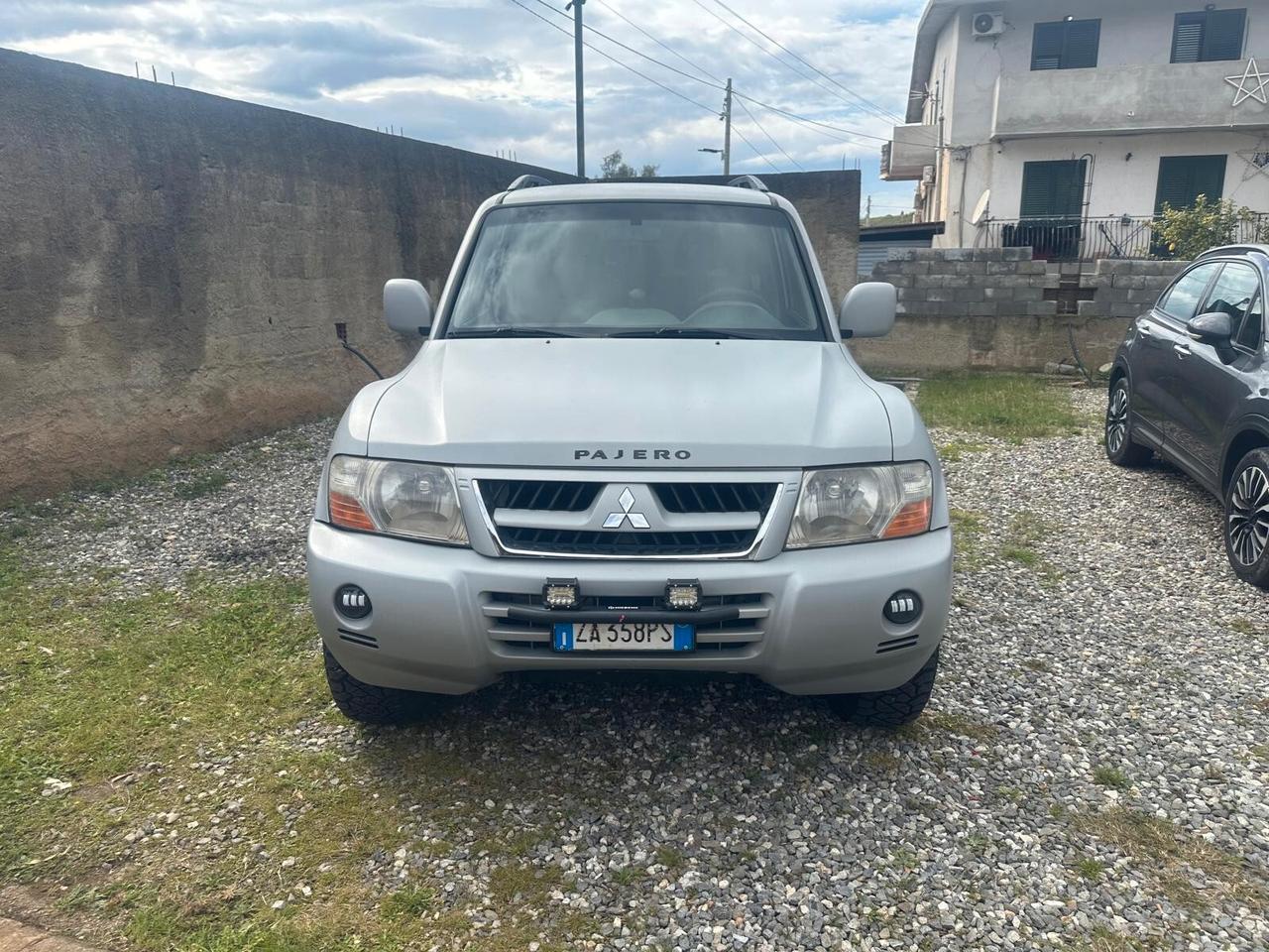 Mitsubishi Pajero 3.2 DI-D 16V 3p. Invite