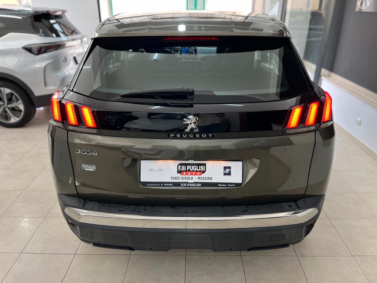 Peugeot 3008 BlueHDi 130 S&S Active -.2020