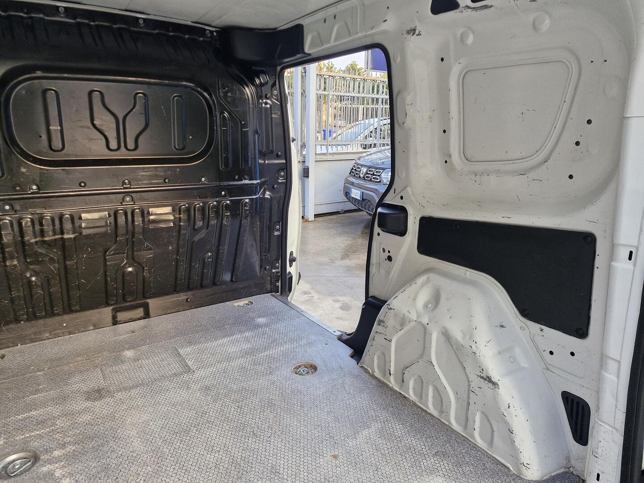 FIAT DOBLO' 1.6 MULTIJET 105CV ANNO 2013