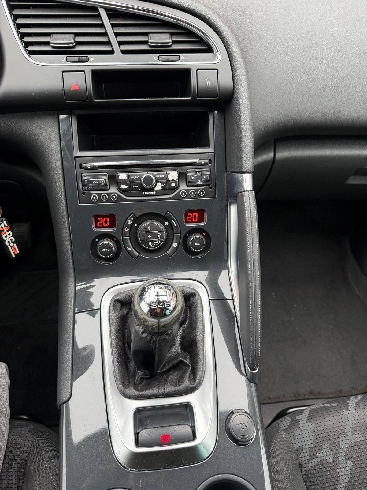 Peugeot 3008 1.6 HDi 112CV Business