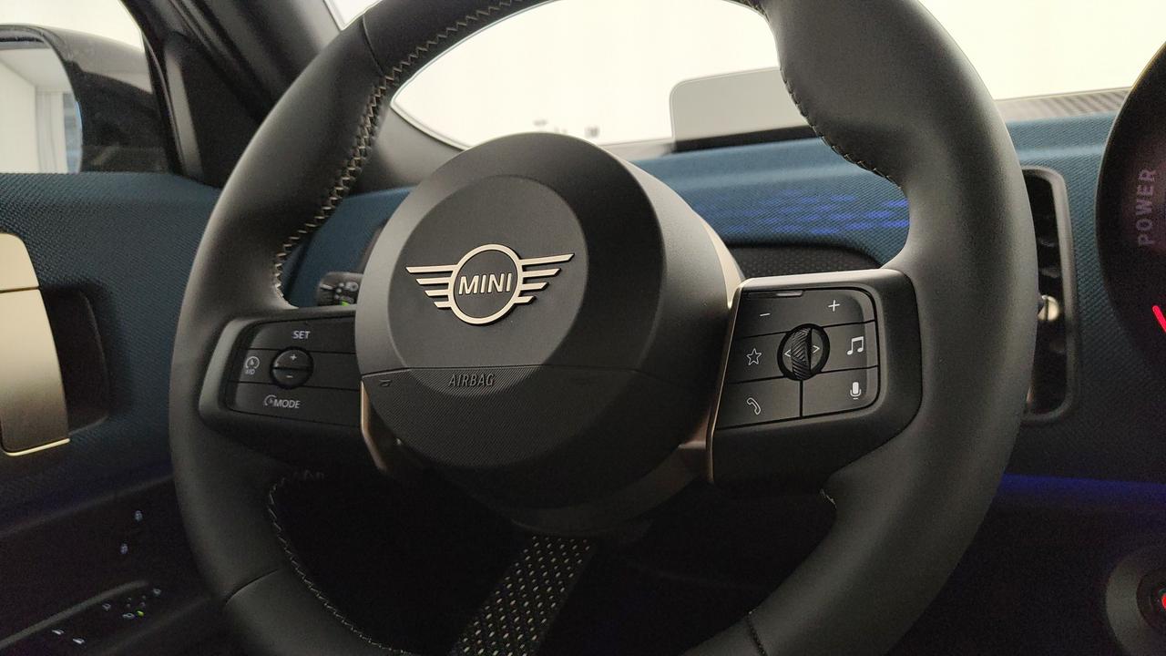 MINI MINI COUNTRYMAN E