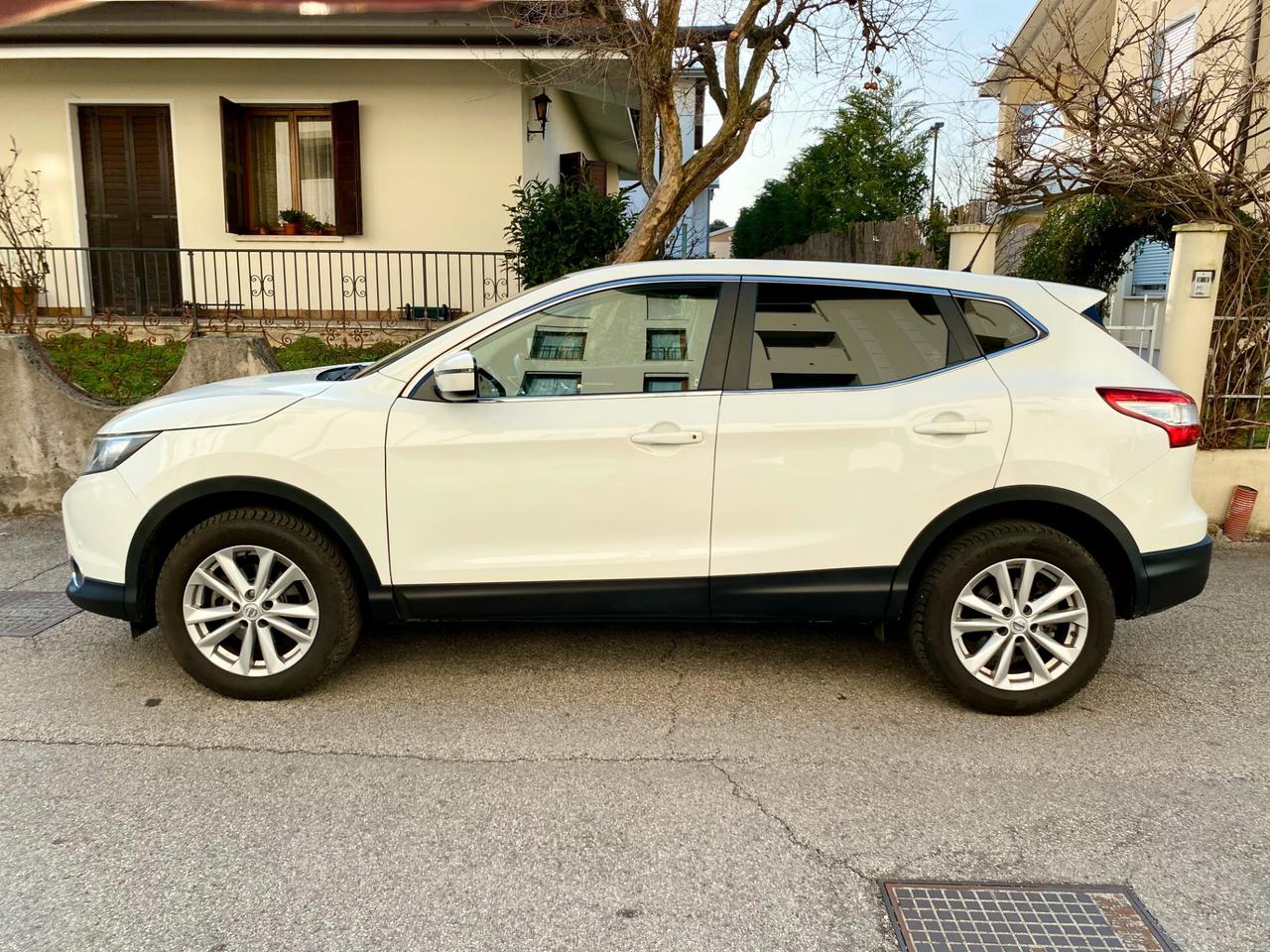 Nissan Qashqai 1.5 dci Acenta 110cv E6