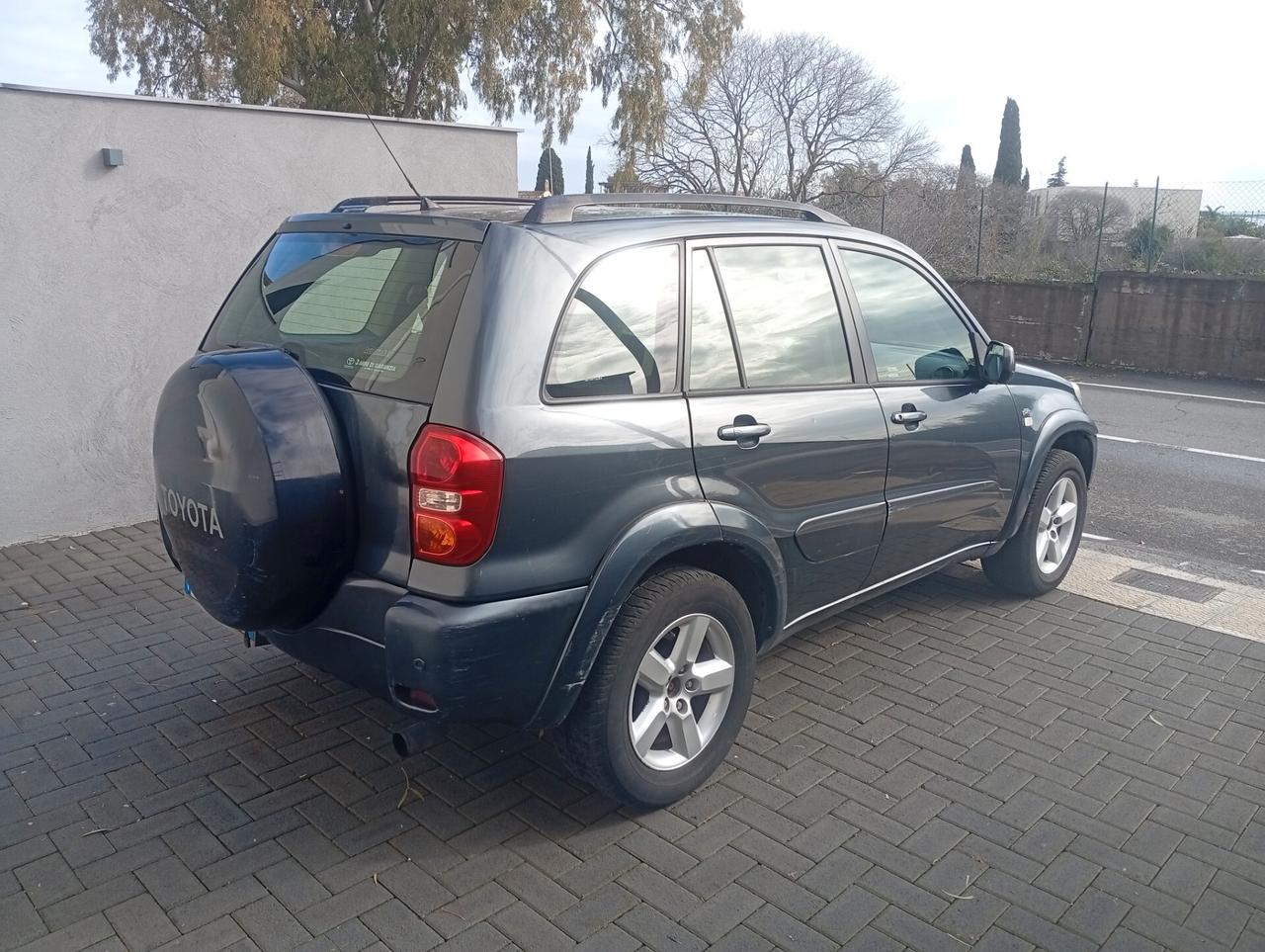 Toyota RAV 4 RAV4.com 2.0 Tdi D-4D cat 5 porte