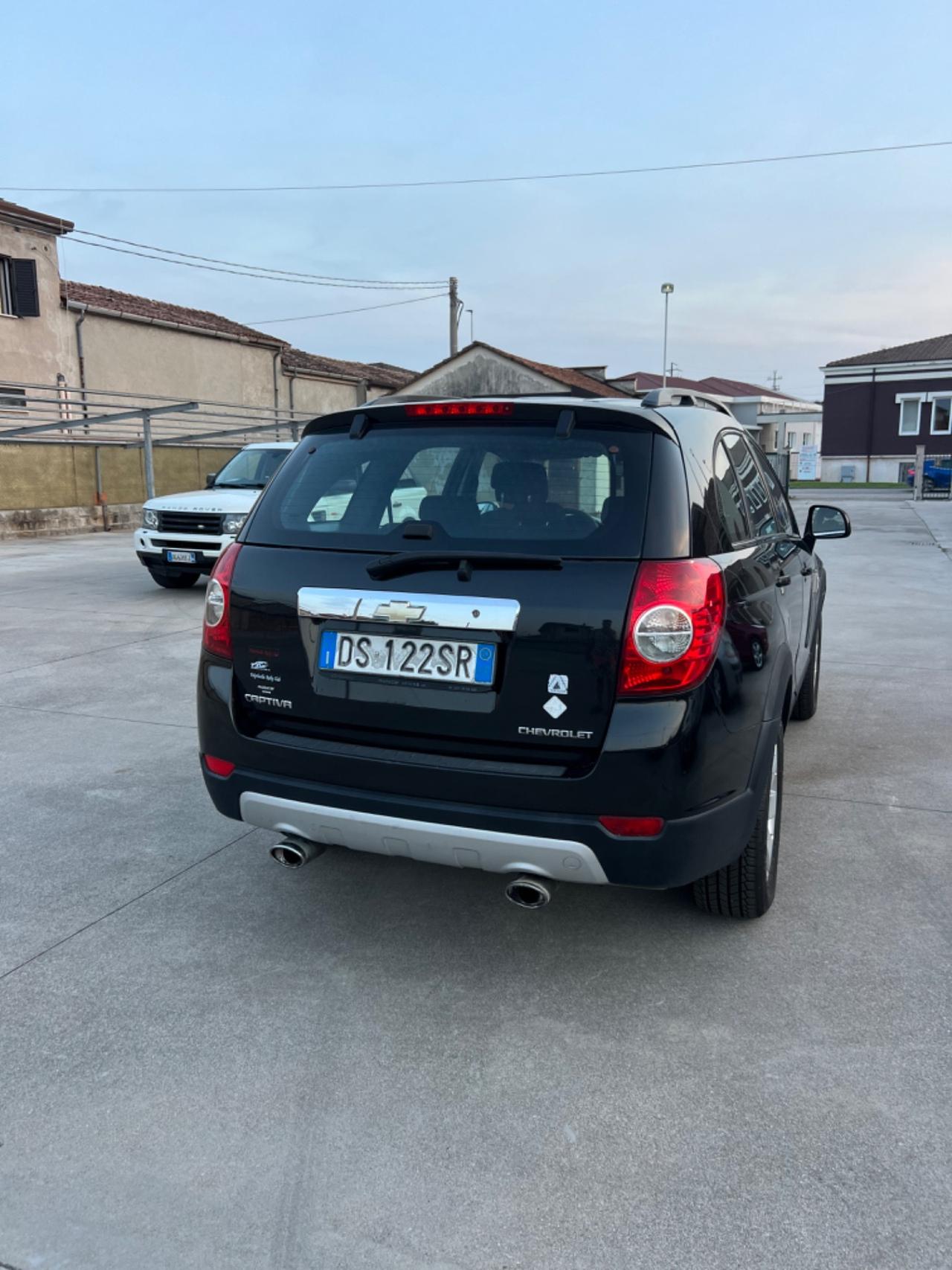 Chevrolet Captiva 2.4 LS GPL