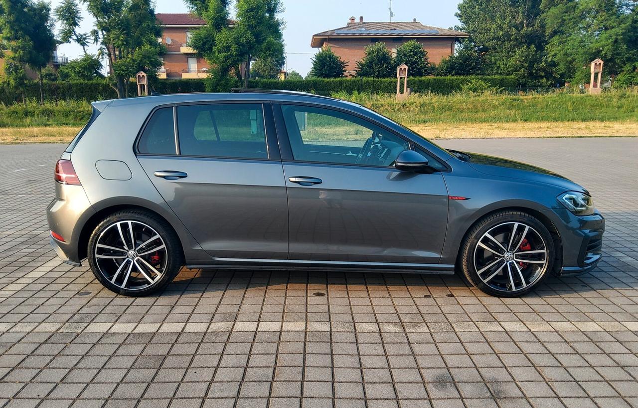 Volkswagen Golf GTD 2.0 TDI DSG 5p. BlueMotion Technology
