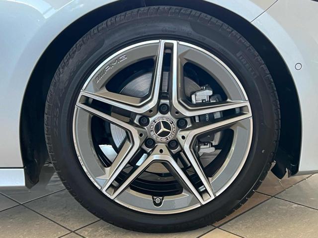 MERCEDES-BENZ A 180 Automatic AMG Line Premium