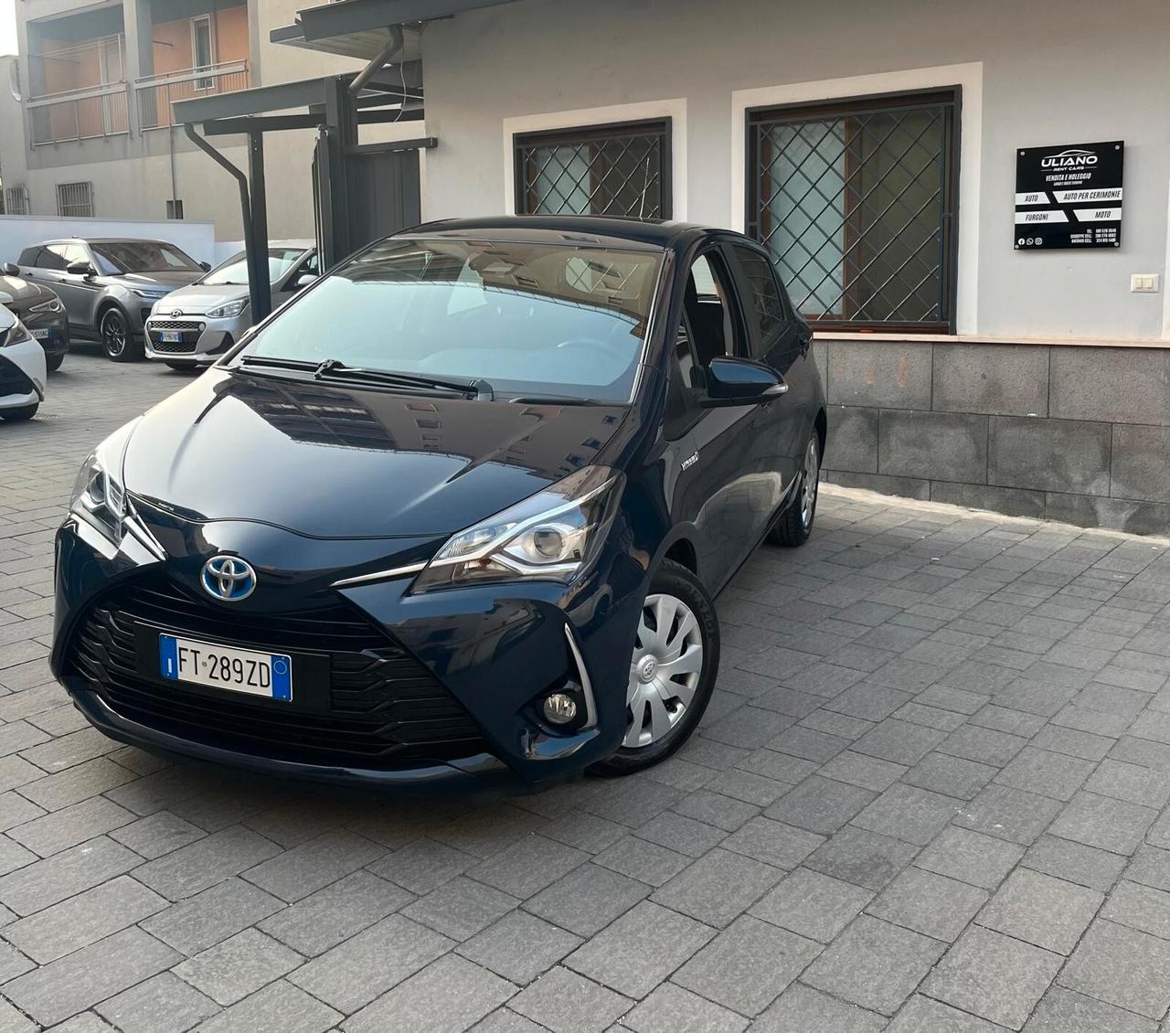 Toyota Yaris 1.5 hybrid/benzina 73cv Cool automatica