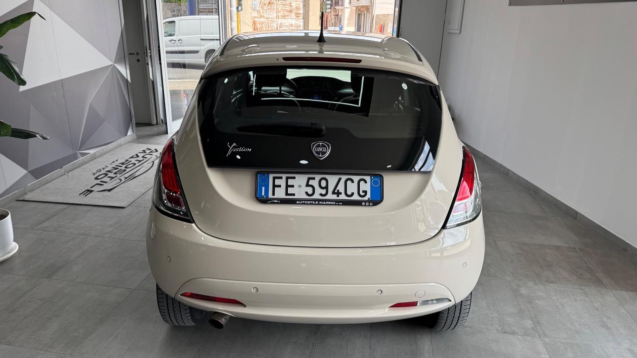 Lancia Ypsilon 0.9 TwinAir 85 CV 5 porte Metano Ecochic Gold