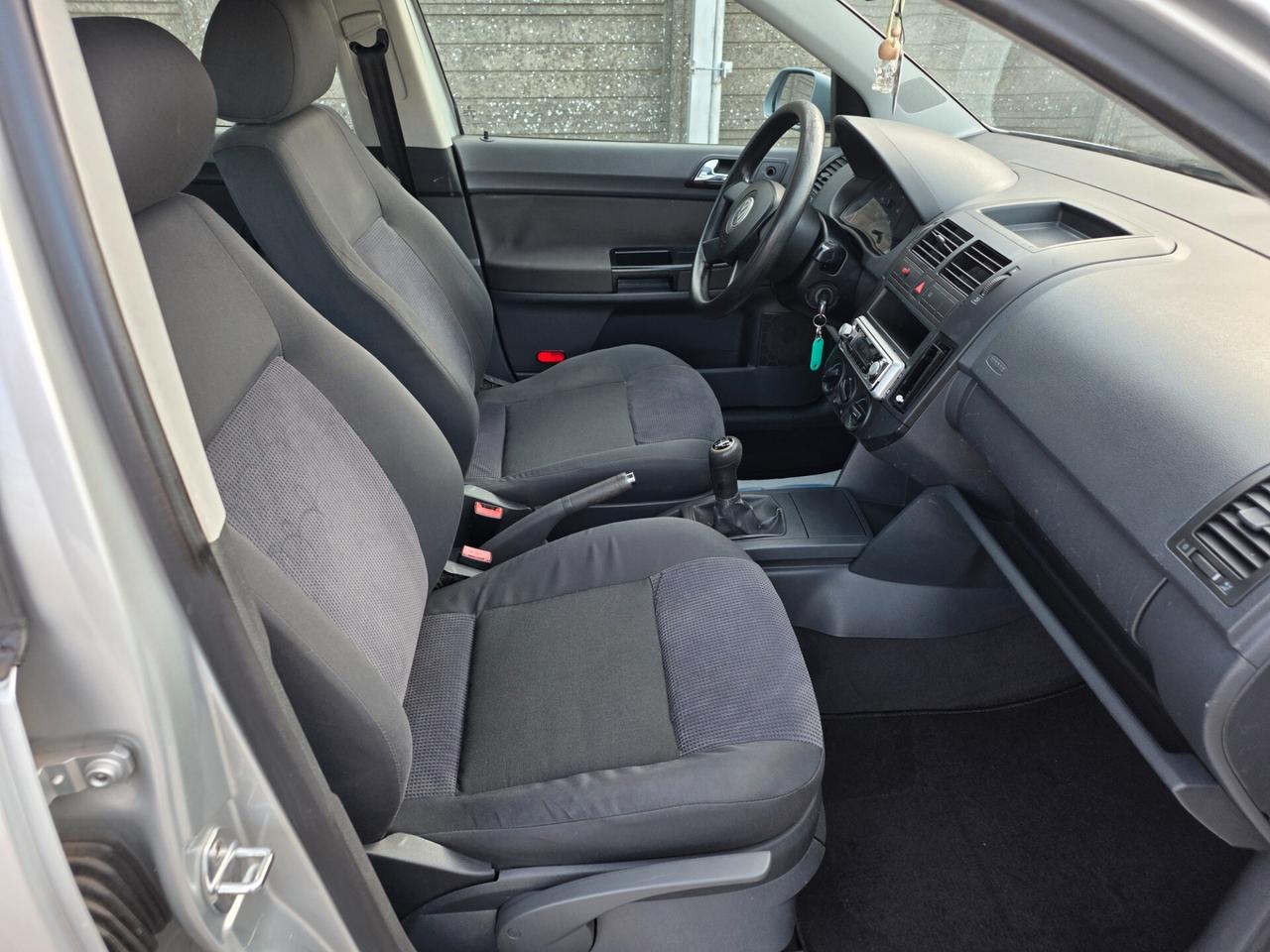 Volkswagen Polo 1.4/75CV 16V 5p. Comfortline