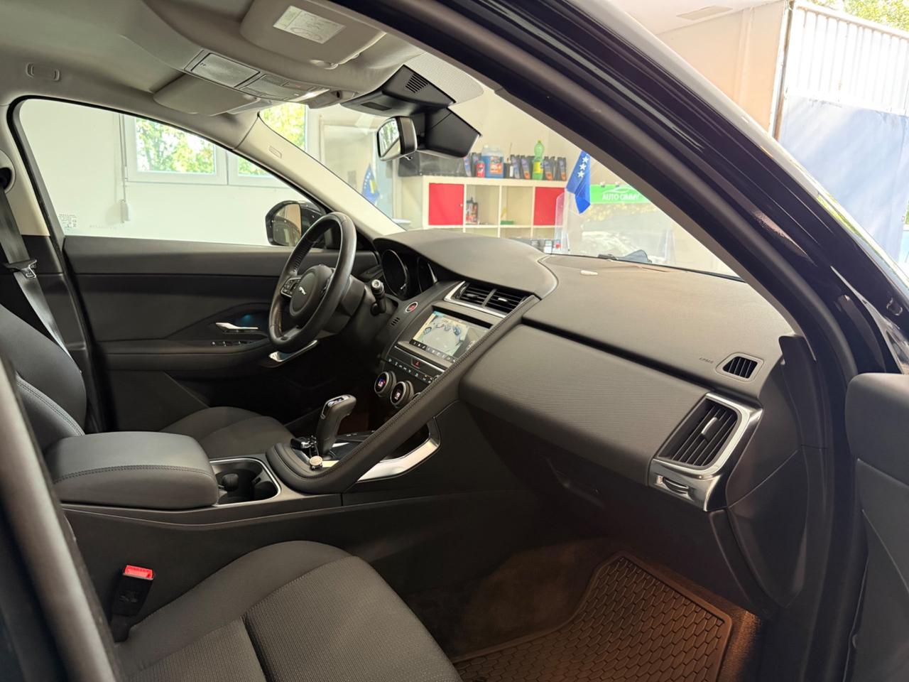 Jaguar E-Pace 2.0D 2019 40.000KM