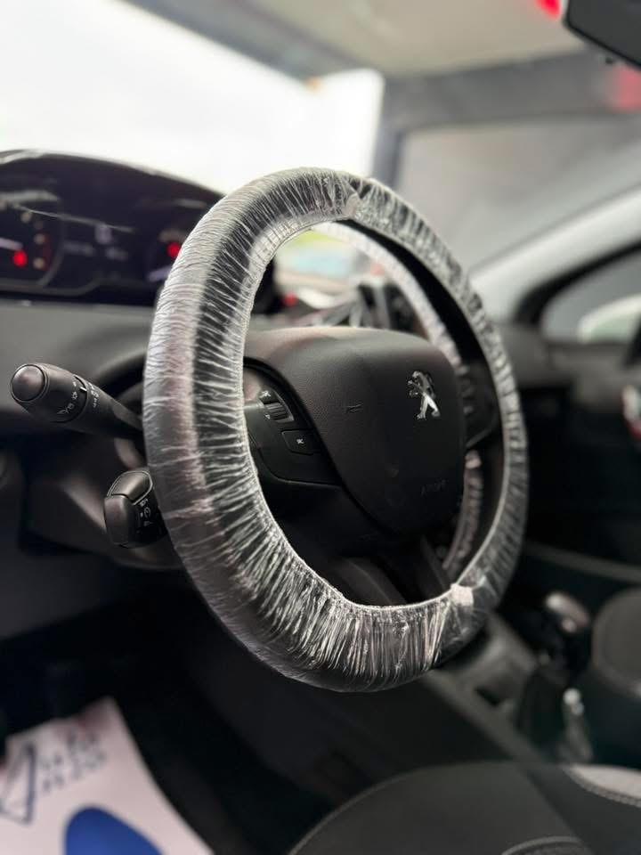 Peugeot 208 1.6 BlueHDi 75 CV Allure 2017