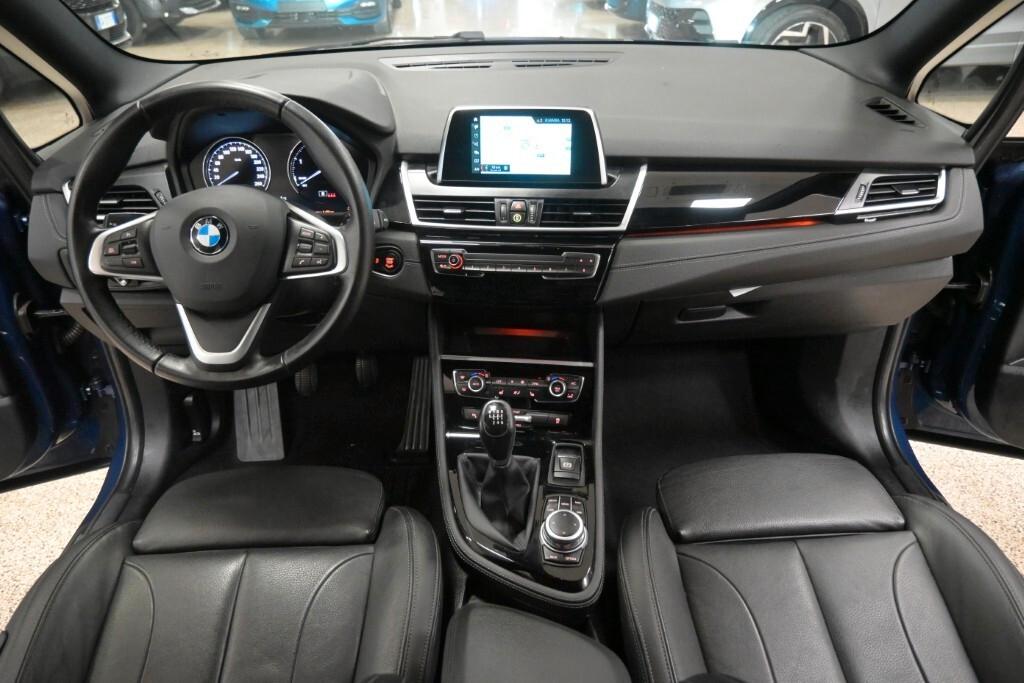 BMW 216D GRAN TOURER 116CV 6M. SPORT LINE ( FARI LED - PELLE - AMBIENT LIGHTS - CRUISE - NAVI - PARK ASSISTANT - TELECAMERA POST. - CERCHI 17 )