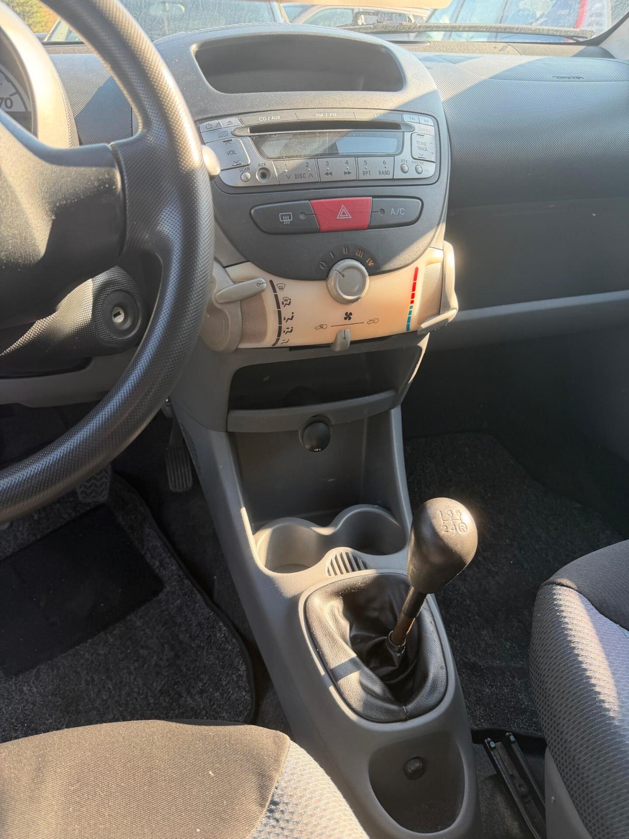 Toyota Aygo 1.4 turbodiesel 5 porte Sol