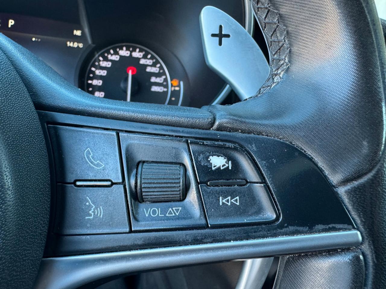 Alfa Romeo Giulia 2.2 Turbodiesel 210 CV AT8 AWD Q4 Veloce