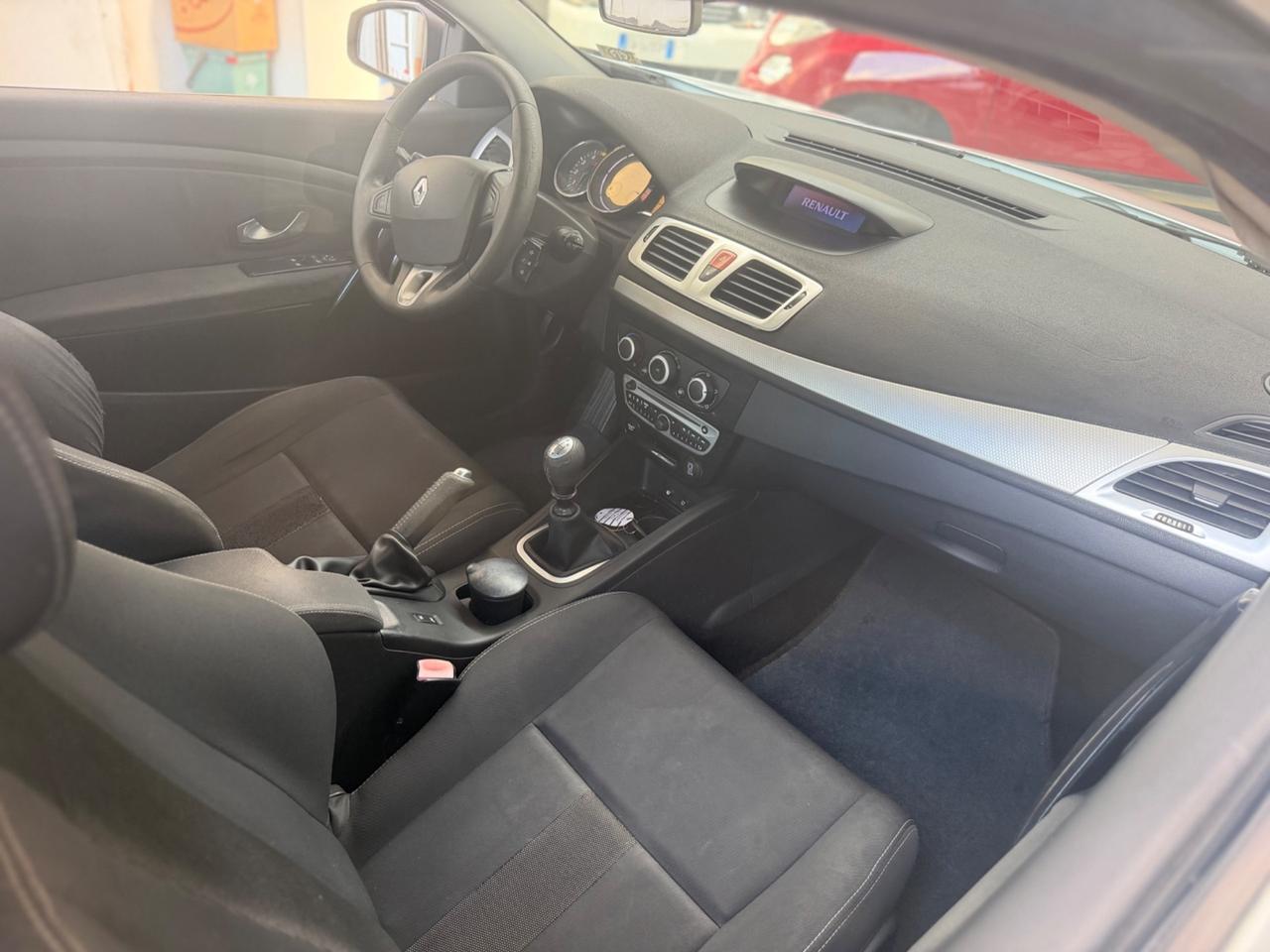 Renault Megane Mégane Coupé 1.5 dCi 110CV Dynamique