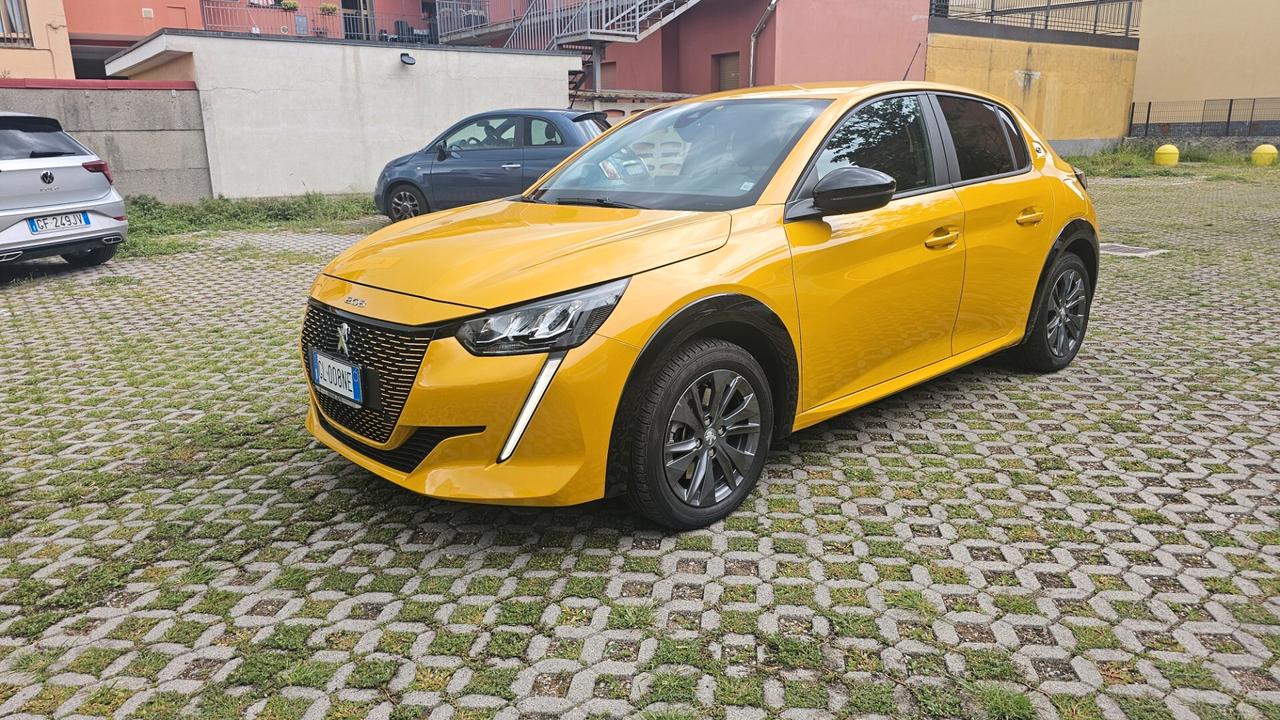 Peugeot 208 motore elettrico 136 CV 5 porte Active