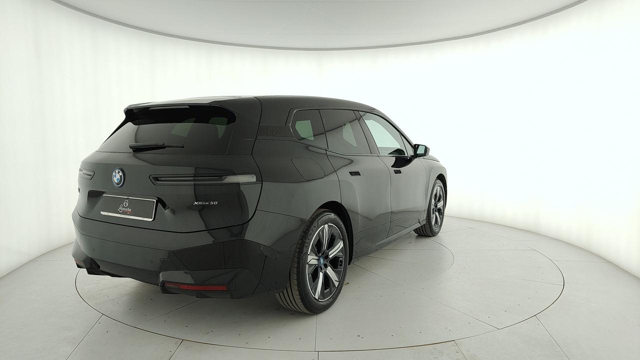 BMW iX i20 2021 - iX xdrive50 pacchetto sportivo