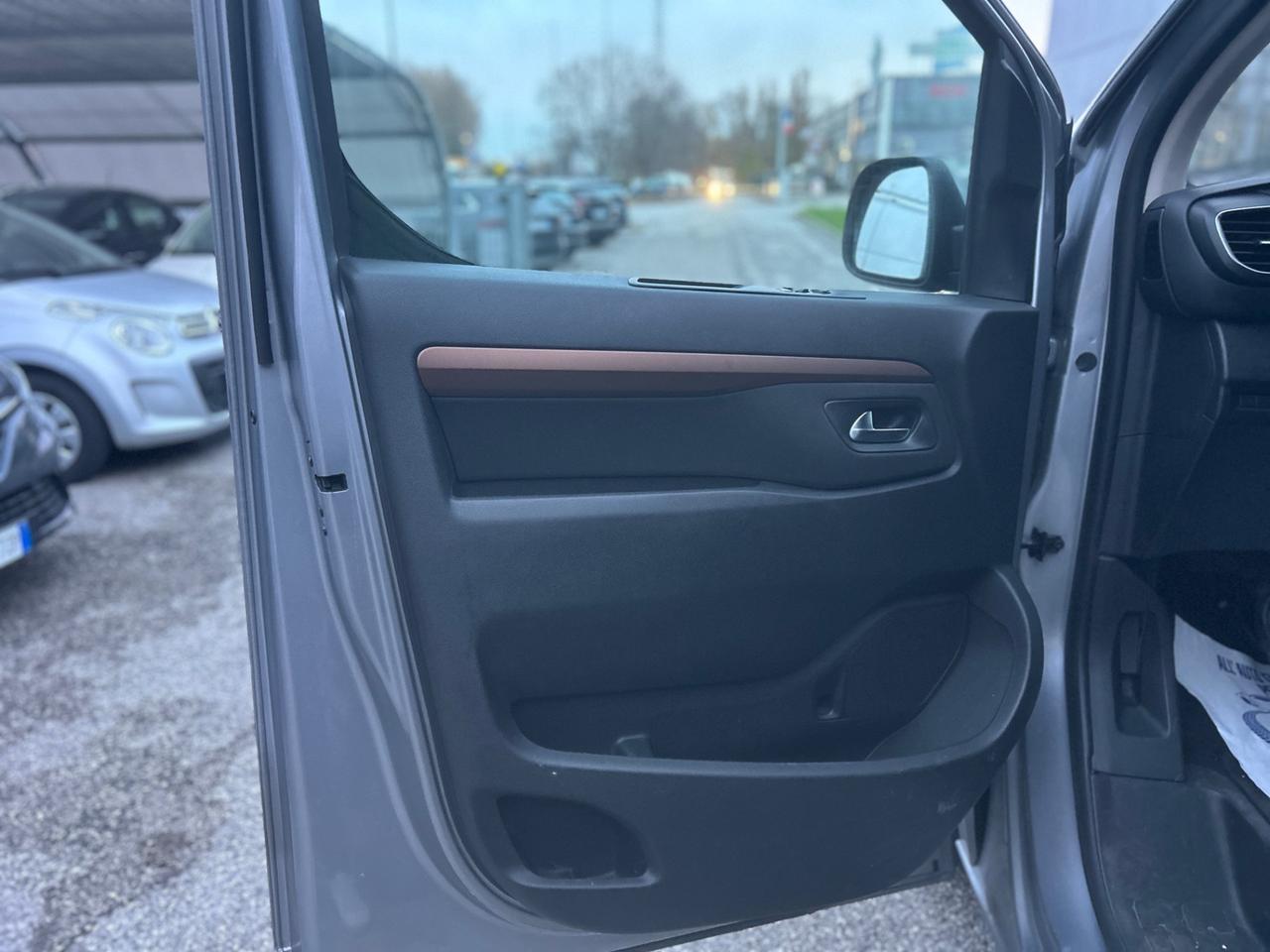 TOYOTA Proace Verso 1.5d 120cv S&S L0 Executive 5p 8p.ti E6d #ganciotraino