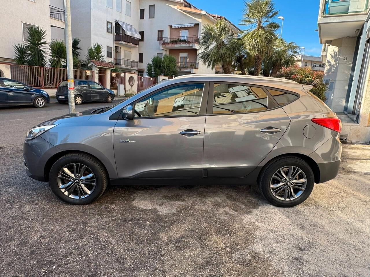 HYUNDAI IX35 1.7 CRDI 2WD XPOSSIBLE TETTO+NAVI+RETROCAMERA