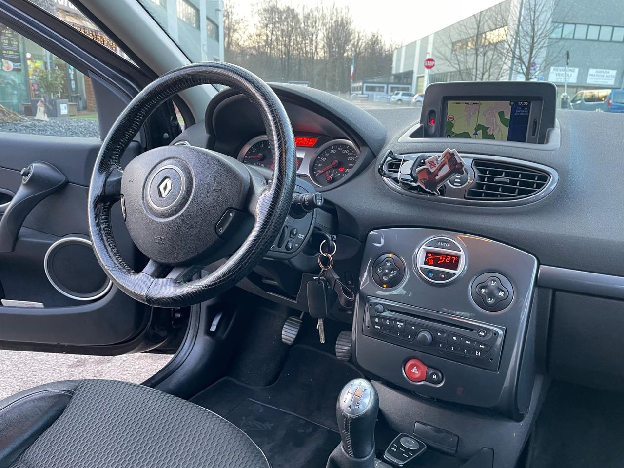 Renault Clio 1.2 16V TCE 100CV SporTour*Neopatentati*Navi*