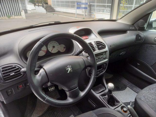 PEUGEOT 206 1.6 HDi FAP CC Quiksilver