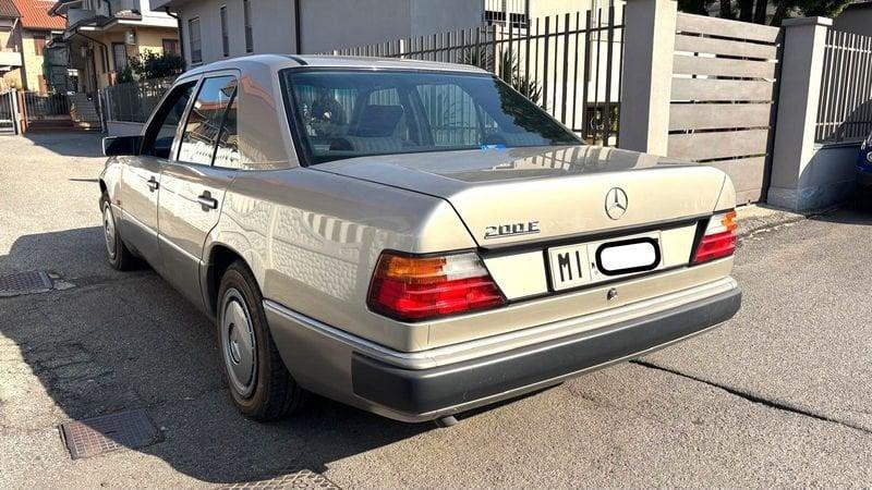 Mercedes-Benz Serie 200-320 200 E - 50.000 km COME NUOVA! UNICO PROPRIETARIO!