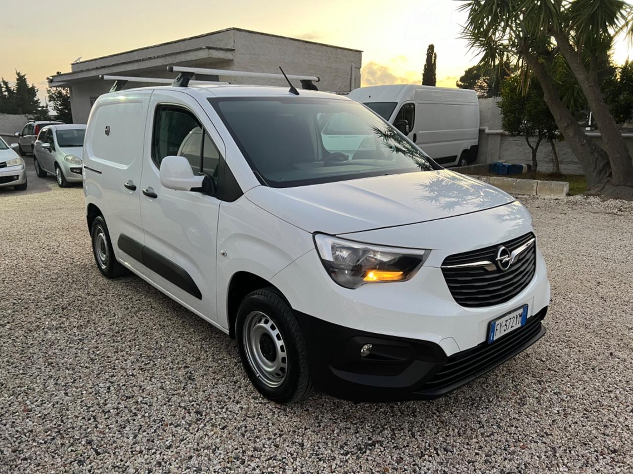 Opel Combo 3 posti diesel portapacchi