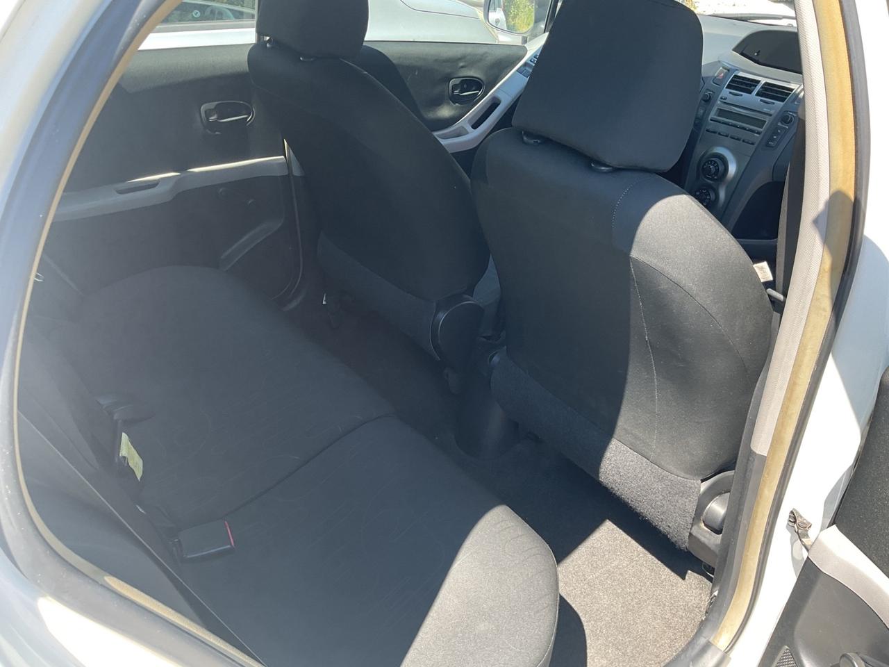 Toyota Yaris 1.0 5 porte