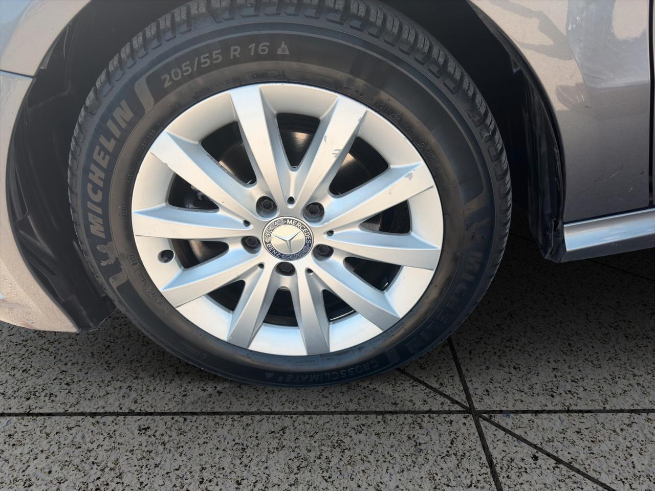 Mercedes-benz B 180 CDI NAVI/PACK SENSORI