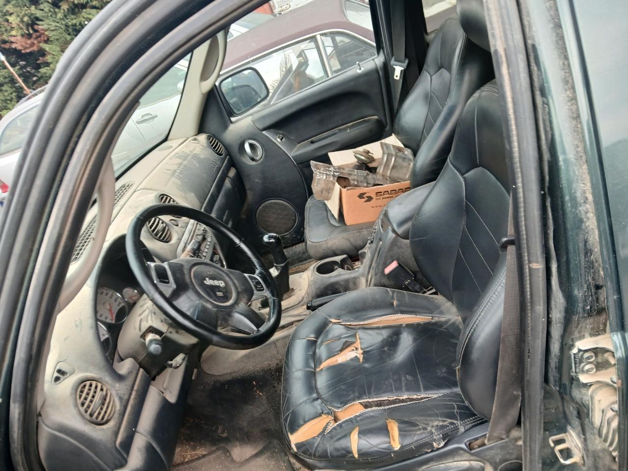 Jeep Cherokee 2.5 CRD Sport