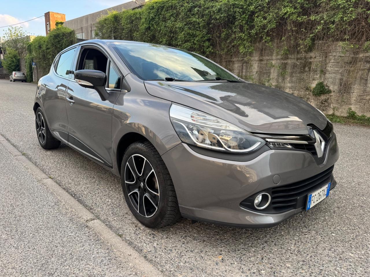 Renault Clio manutenzione completa ok neopatentati