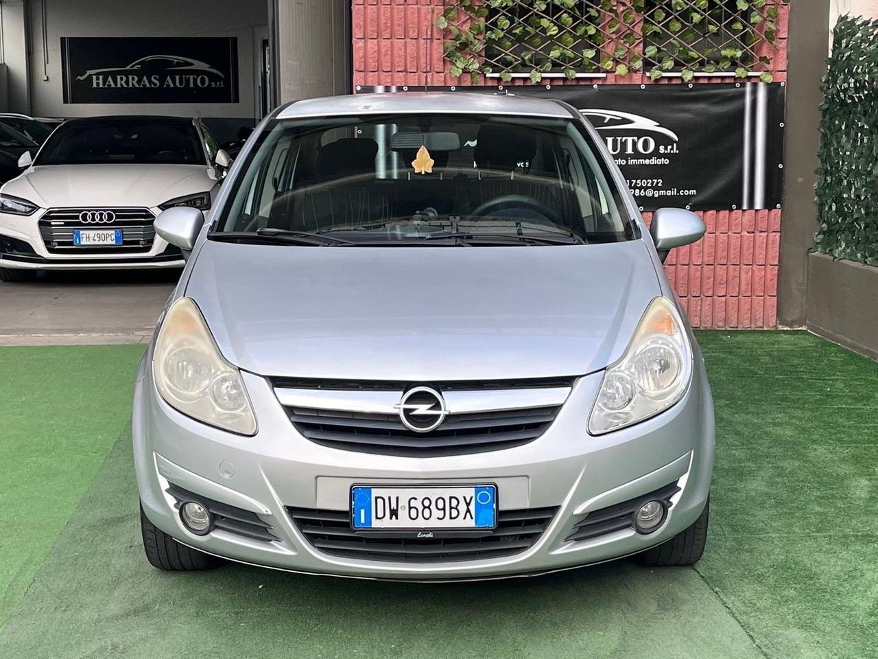 Opel Corsa 1.2 5 porte Cosmo