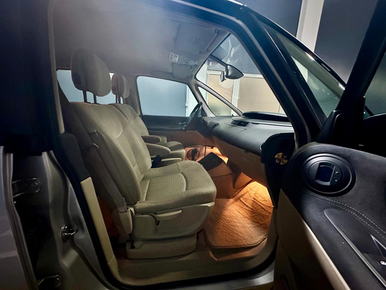 Renault Espace 2.0 dCi 175CV 7 posti