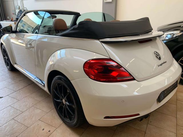 Volkswagen Maggiolino Maggiolino Cabrio 2.0 tdi Sport 140cv dsg