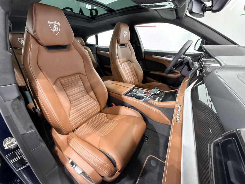 Lamborghini Urus 4.0 SE