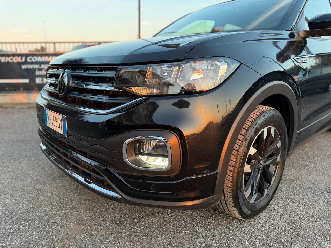 Volkswagen T-Cross 1.0 TSI Style BMT R-LINE