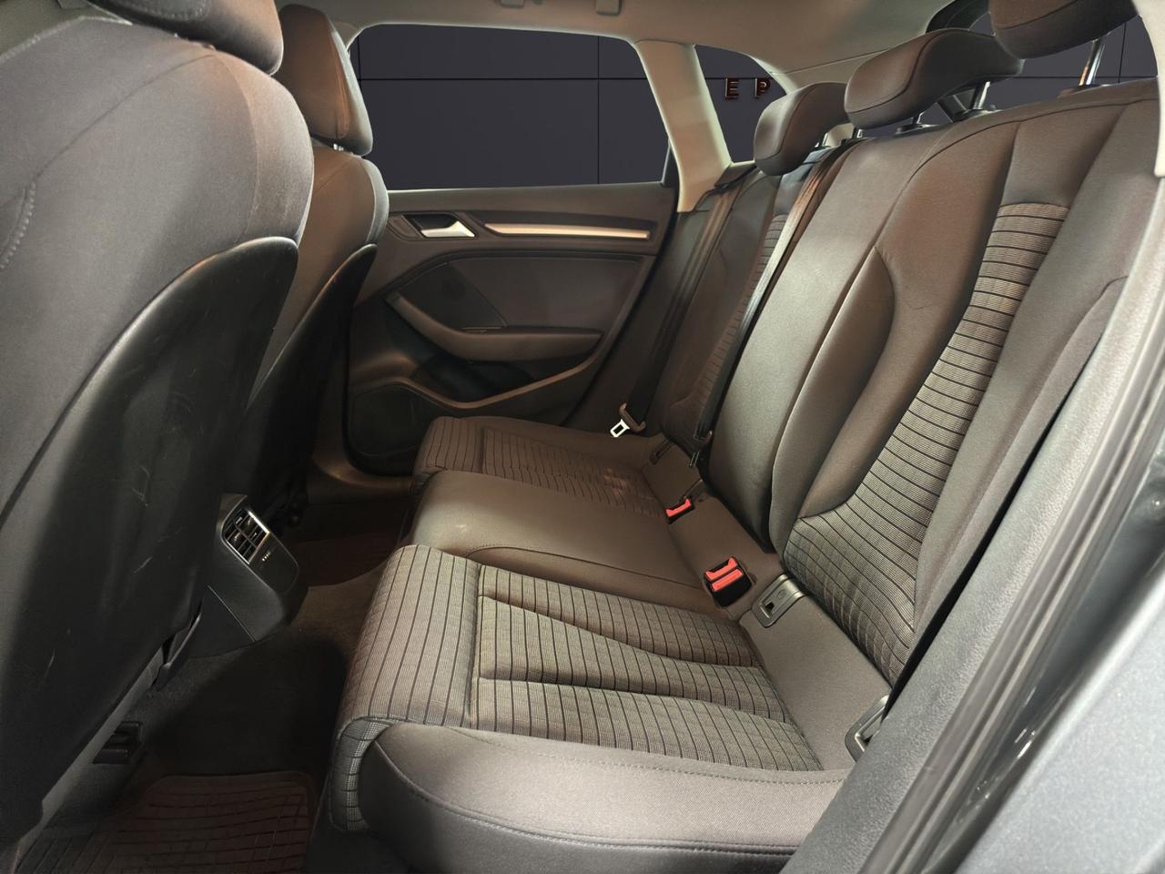 Audi A3 1.6 TDI clean diesel Ambition