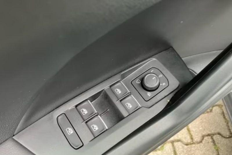 Volkswagen T-Cross T-Cross 1.0 TSI 115 CV DSG GOAL Cockpit 16" App Connect