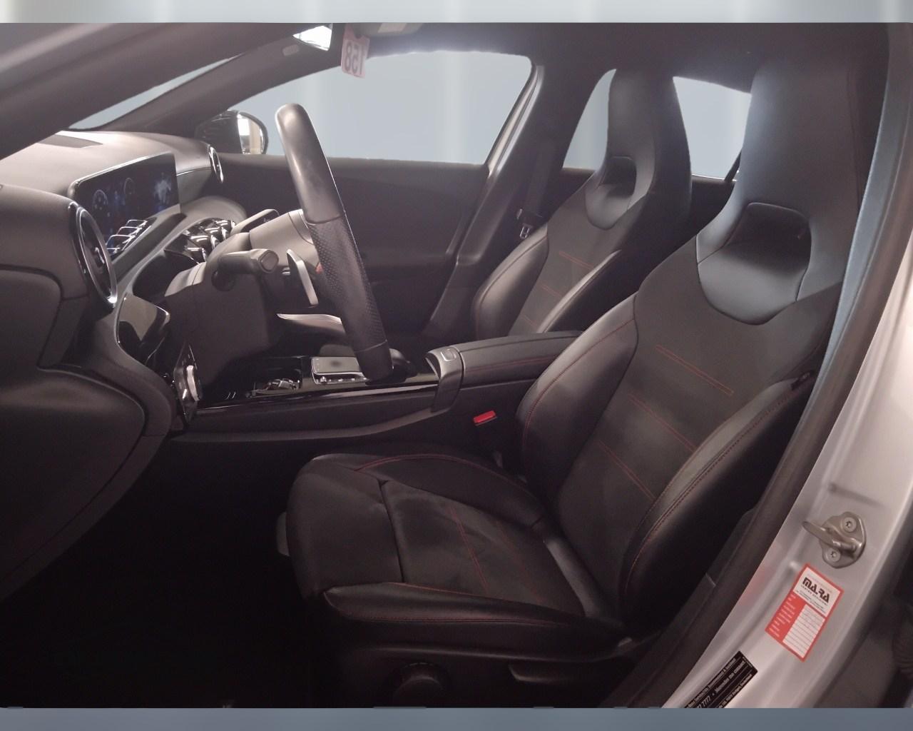 Mercedes-Benz Classe A - W177 2018 - A 180 d Premium auto