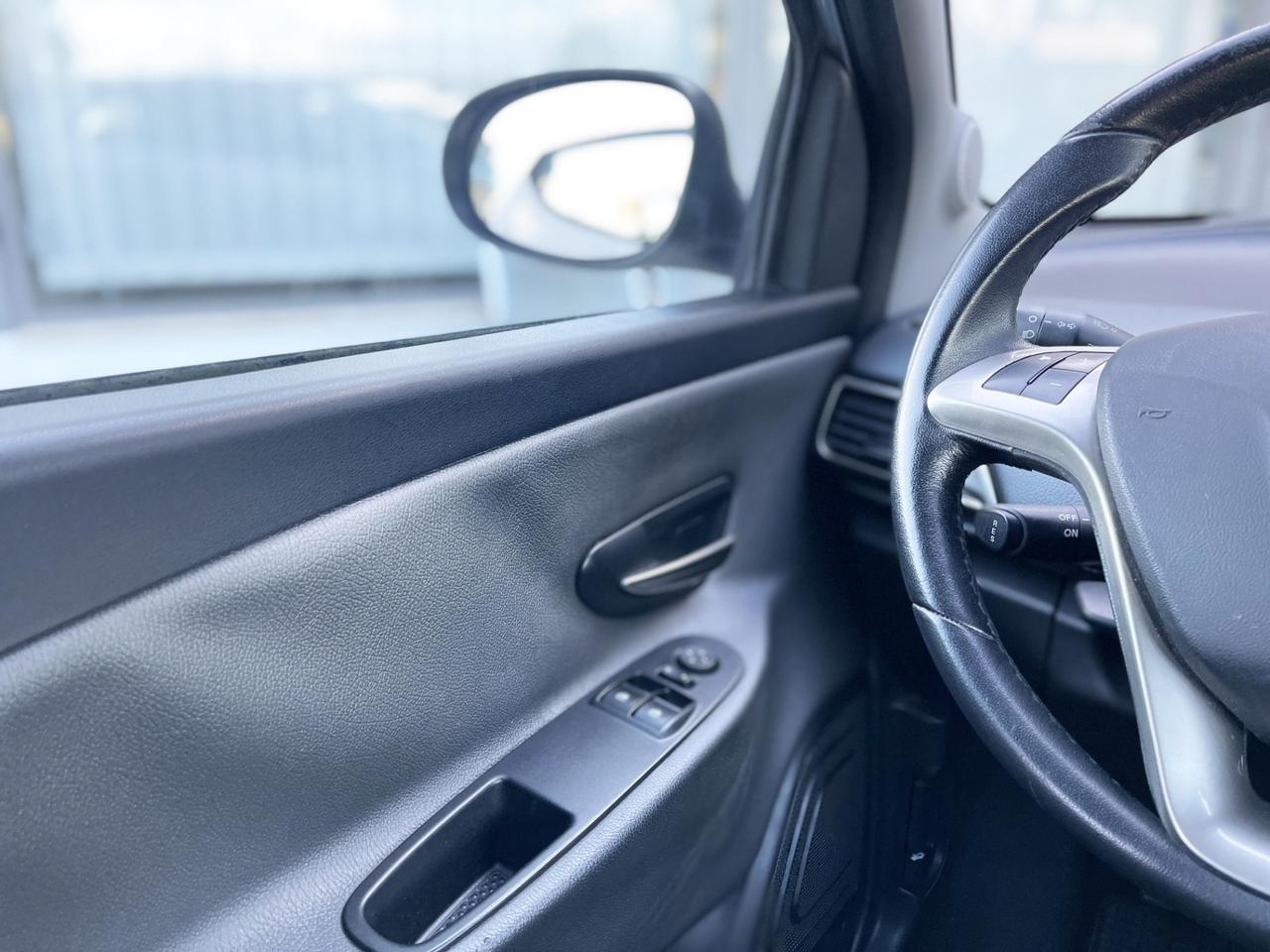 Lancia Ypsilon 1.2 Benzina 69CV E6 Neo - 2014