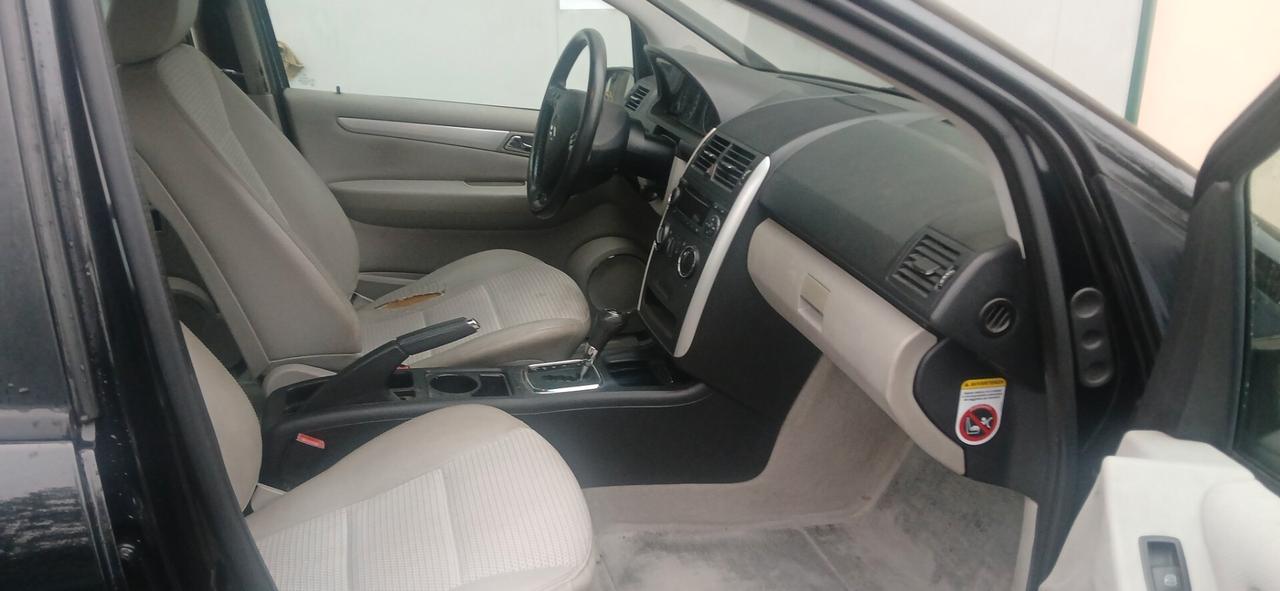 Mercedes cl. A 180 D automatica neopatentati