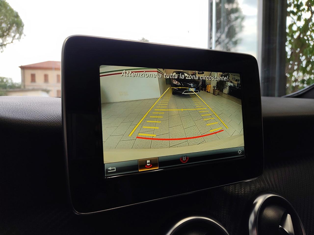 Mercedes-benz A180 Premium AMG NEOPATENTATI